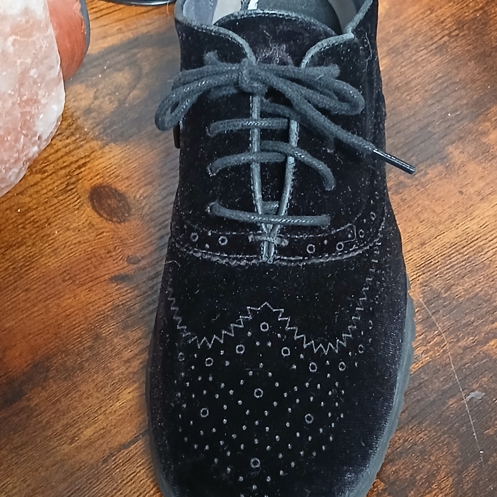 Cole Haan Black Velvet Oxfords 8.5 - Picture 2 of 6